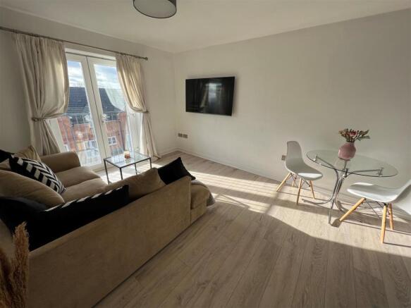 Kitchen/Dining/Lounge