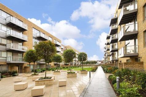 Smithfield Square, Hornsey, N8