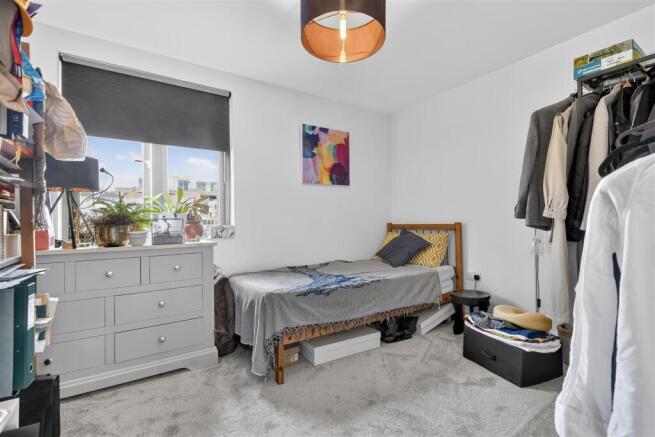 2 bed Apartment for sale Image 6