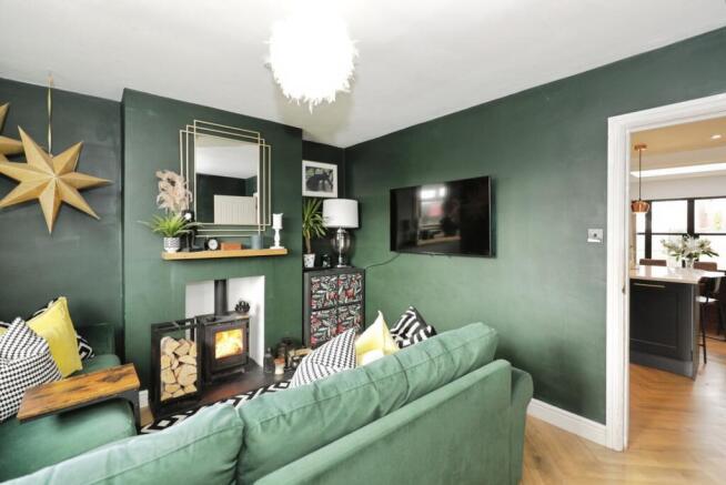 3 bed Semi-Detached for sale Image 10