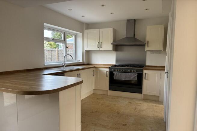 Kitchen (Main)