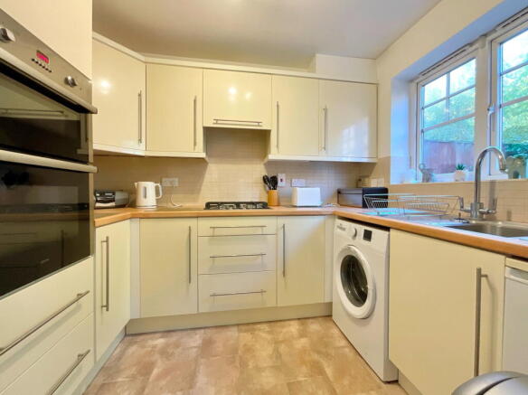 Larkspur Close, Southport photo 2
