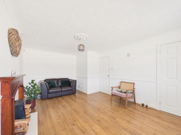2 bed Semi-Detached Bungalow for sale Image 6