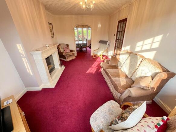 3 bed Semi-Detached for sale Image 3