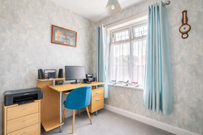 3 bed Semi-Detached for sale Image 9
