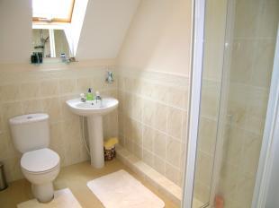 Guest Ensuite Shower
