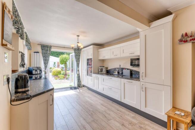 Shireoaks Common, Shireoaks, S81 photo 4