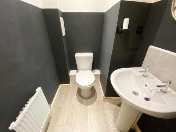 3 bed Semi-Detached for sale Image 7
