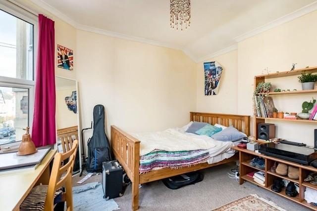 House in Bristol - More
