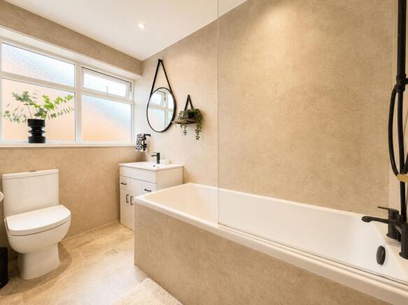 3 bed Semi-Detached Bungalow for sale Image 8