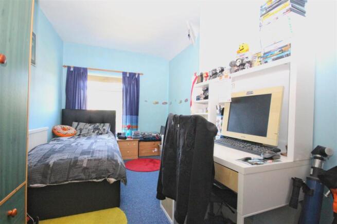 3 Inglemire Lane Cottingham (24)_lzn.jpg