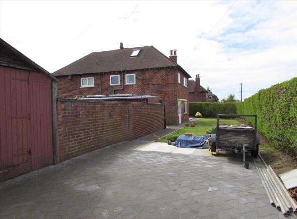 Garage & Drive