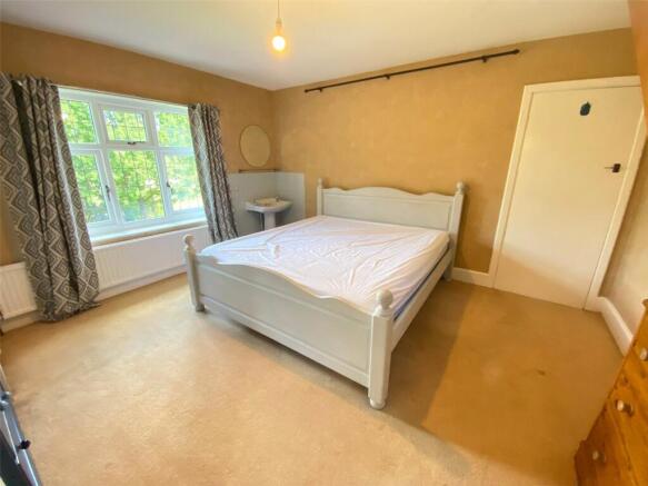 3 bed Detached for sale Image 5