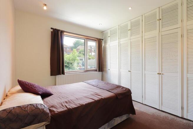 4 bed Semi-Detached for sale Image 10