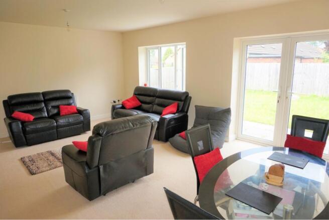 Living / Dining Room