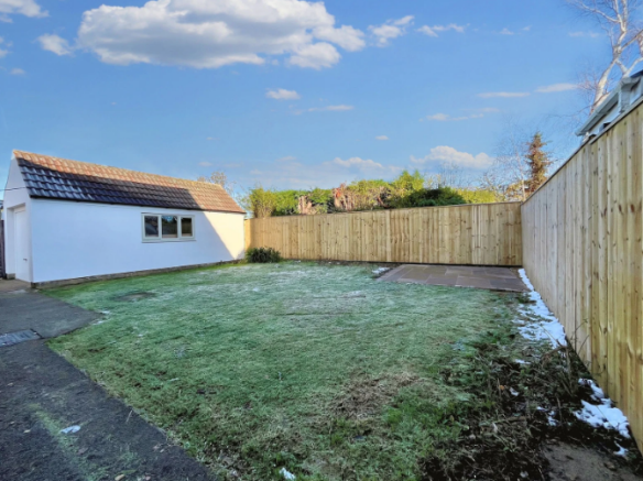 3 bed Detached Bungalow to rent Image 10
