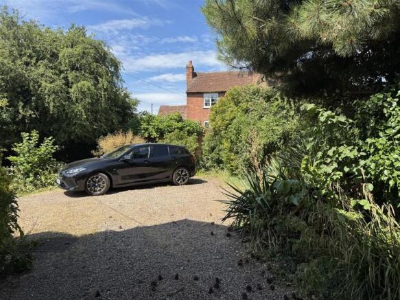 Driveway Parking.jpeg