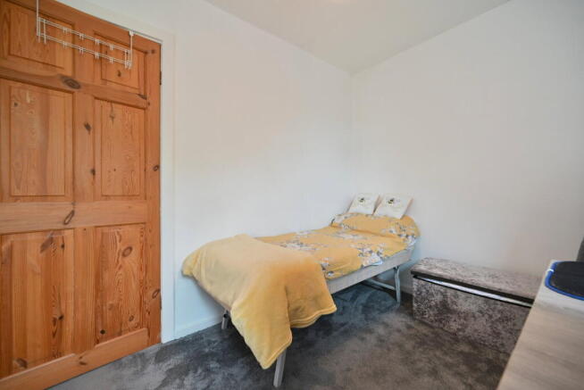 2 bed Flat for sale Image 11