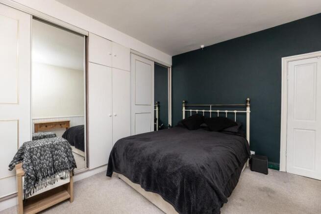 2 bed Terraced for sale Image 8