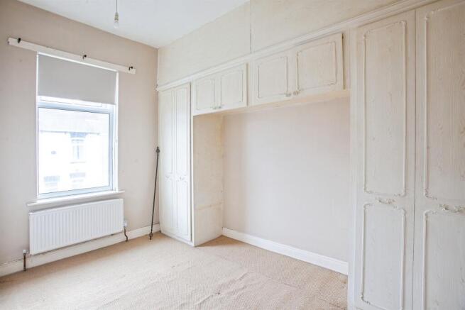 3 bed Terraced for sale Image 12