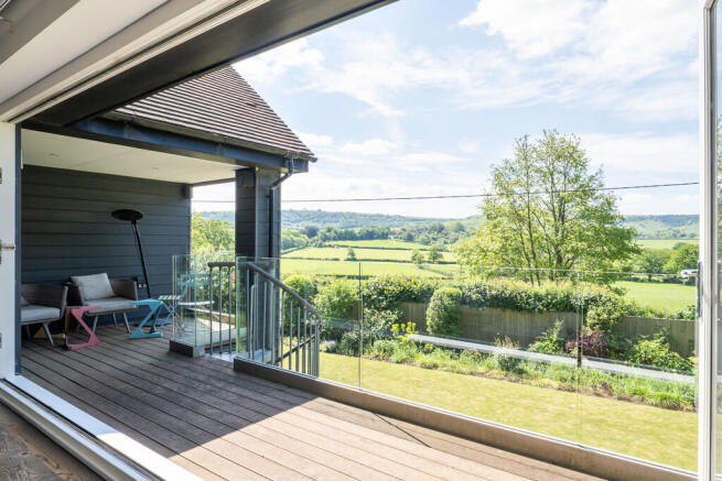 Storrington - stunning views of the South Downs photo 4