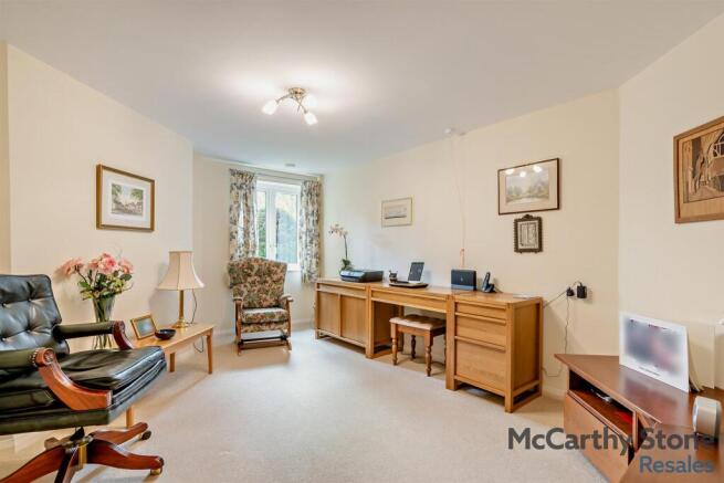 2 bed Apartment for sale Image 10