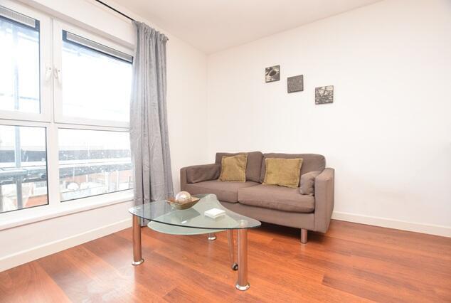 1 bed Apartment to rent Image 4