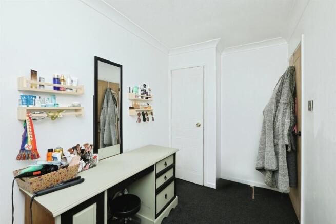 2 bed Semi-Detached for sale Image 7