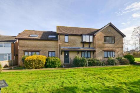 Forest Court, Newport, PO30