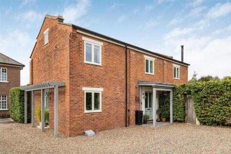 Orchard Lane, Caversfield, Bicester