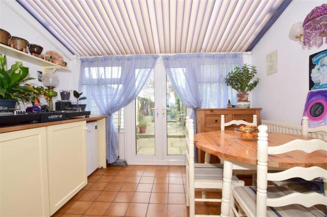 Conservatory/Dining Room