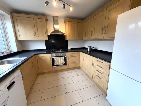 149ExeterRdKitche...