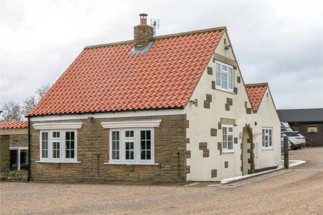 5 bed Equestrian Facility for sale Image 12