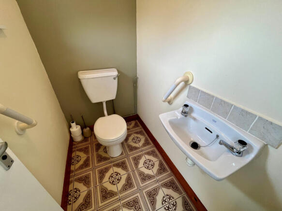 3 bed Semi-Detached for sale Image 10