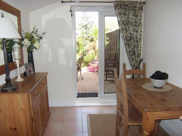 BREAKFAST ROOM