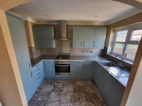 36 pemberton kitchen.JPG