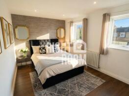23, Shirland Mews, London W9 3DY