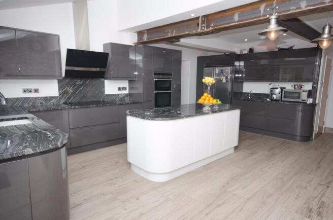 Kitchen/family room