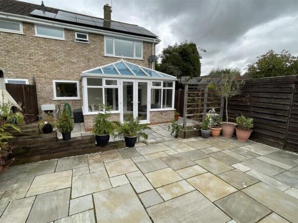 REAR GARDEN PATIO 2
