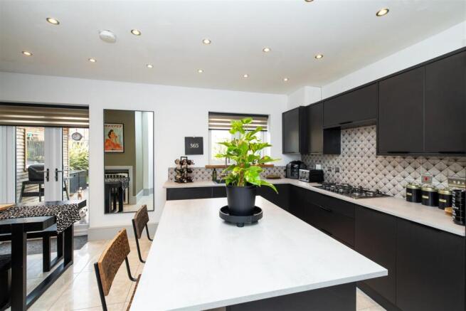 Dining Kitchen
