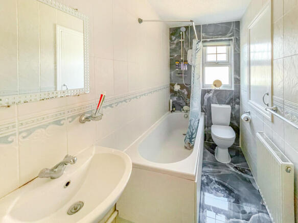 2 bed Semi-Detached for sale Image 11