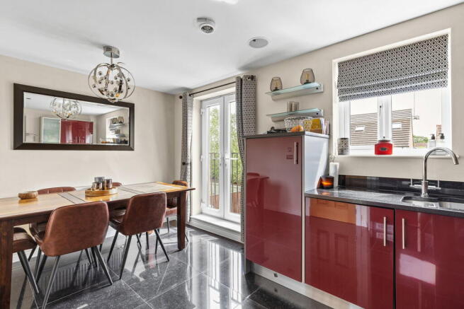 4 bed Terraced for sale Image 7