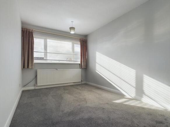 3 bed Semi-Detached to rent Image 7