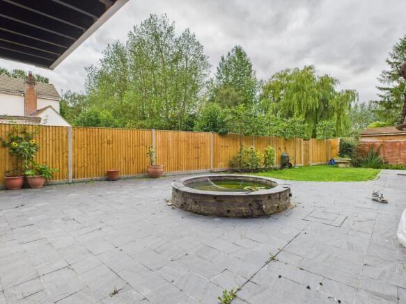 CAM02119G0-PR0453-STILL008