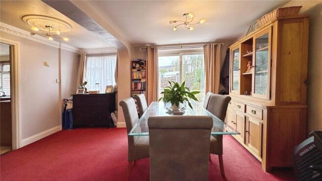 Spruce Road, Woodley, Reading, Berkshire, RG5 photo 4