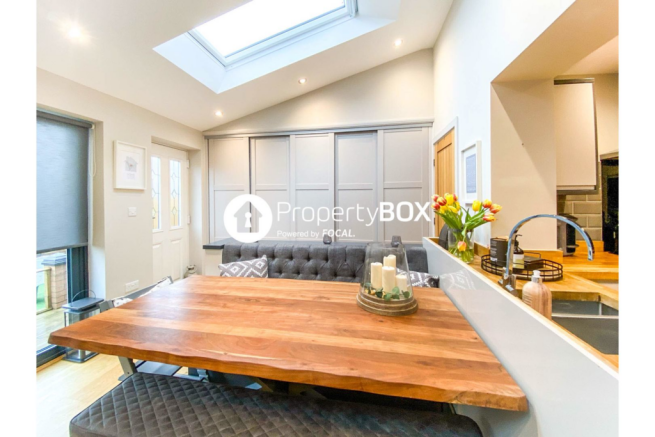 Kitchen/Dining Room