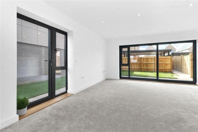 Macauley Drive, Eastbourne, East Sussex, BN23 photo 5
