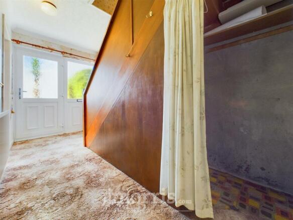 CAM03686G0-PR0151-STILL003.jpg
