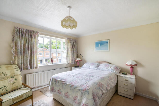 4 bed Detached for sale Image 8
