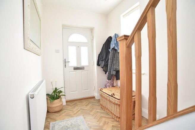 3 bed Semi-Detached for sale Image 8